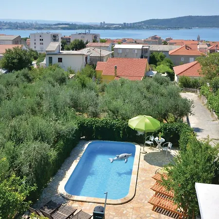 Amazing In Kastel Sucurac With Kitchen Apartment Kastela