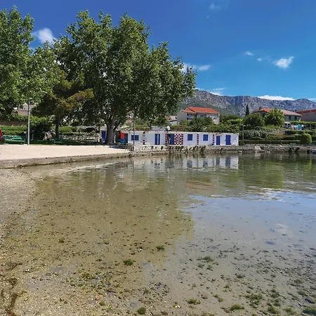 Apartment Amazing In Kastel Sucurac With Kitchen *